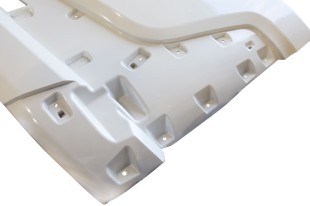 Капот в сборе с эмблемой и накладками Shacman X6000