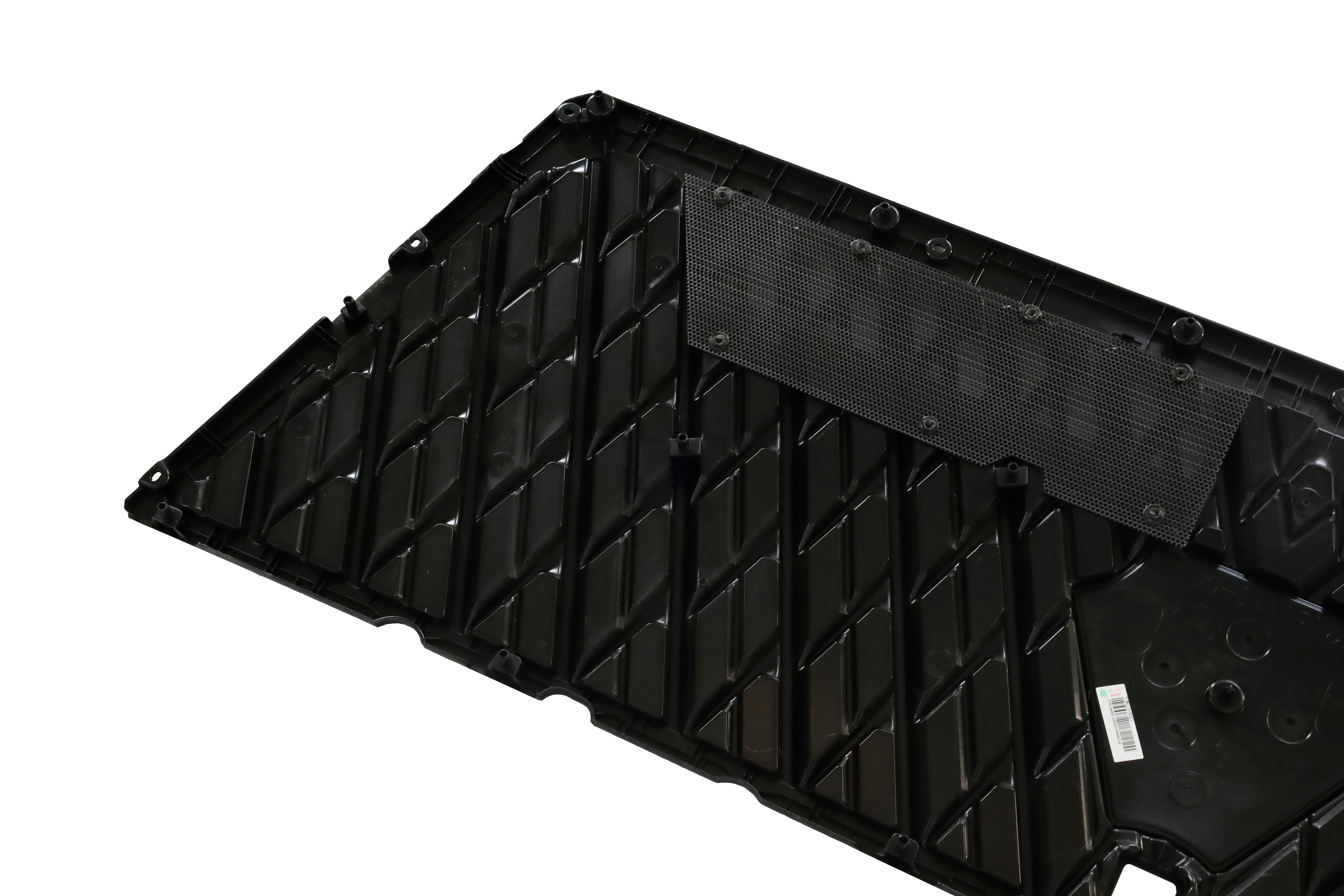 Решетка капота декоративная на Sitrak C7H MAX